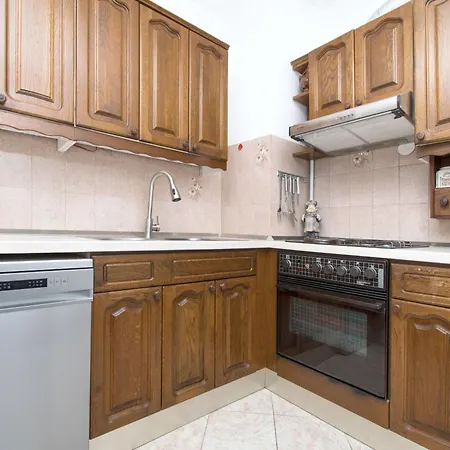 דירה Orange Tree