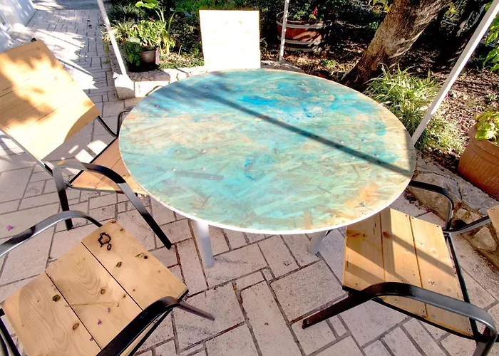 Orange Tree טרוגיר